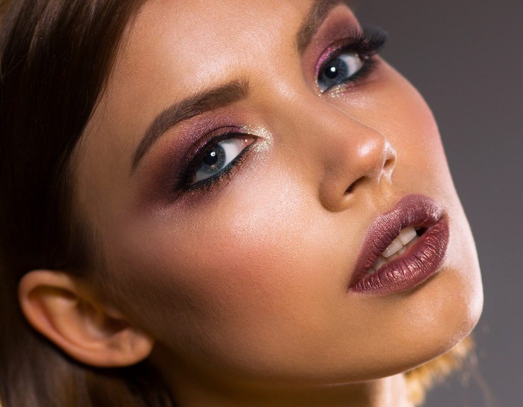 6 Catwalk Beauty Trends: Fall &Winter Makeup Ideas