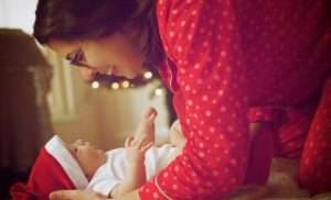 8 Ideas for Baby’s First Christmas